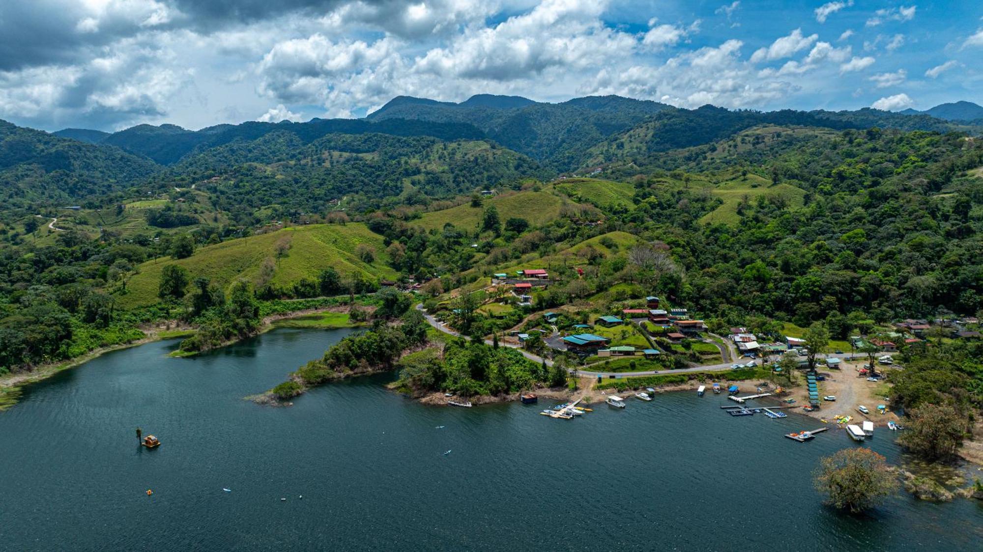 Villas Paradise Arenal Volcano Lake View El Castillo Exterior foto